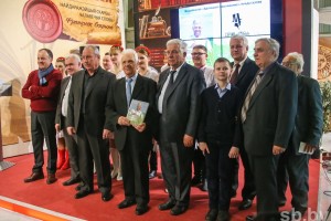  Школа астрамечаўскага мужыка